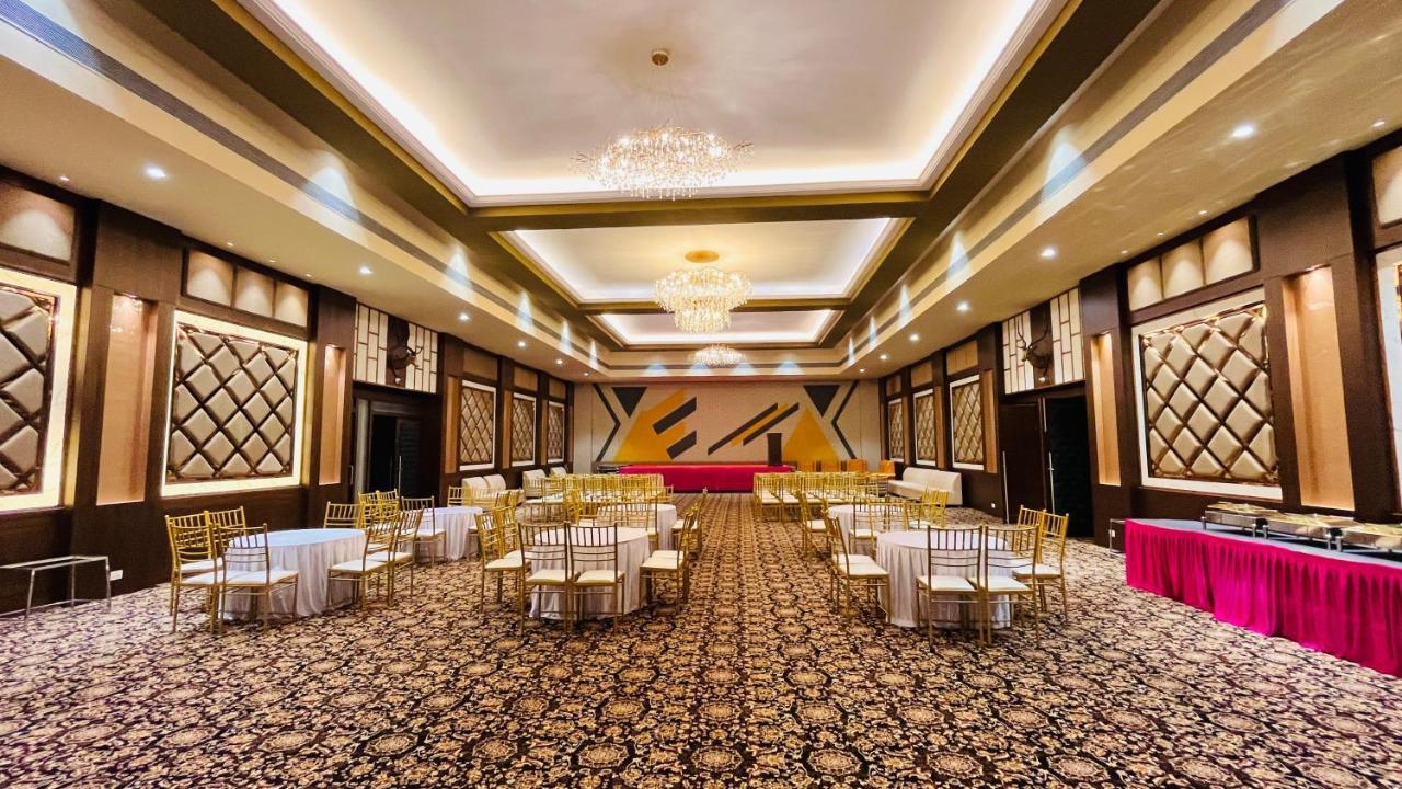 Sargawa The Palace Resort Ambikapur ภายนอก รูปภาพ