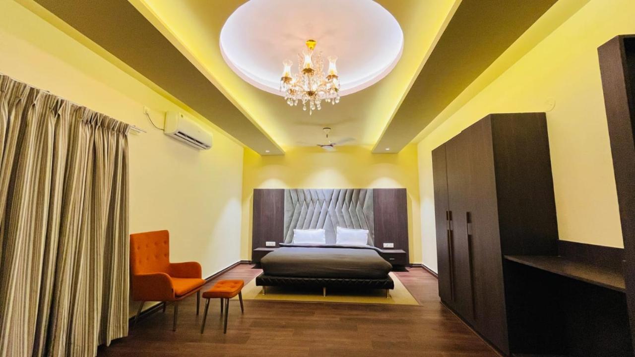 Sargawa The Palace Resort Ambikapur ภายนอก รูปภาพ
